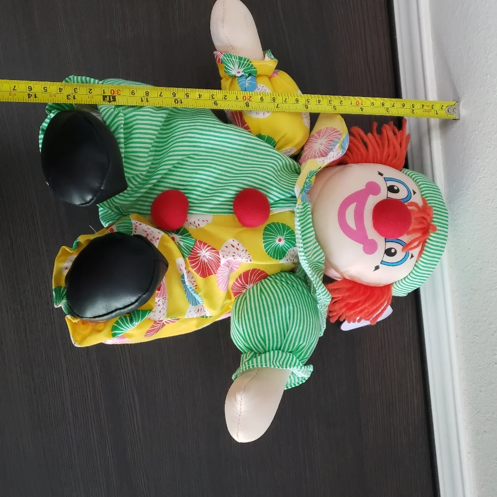 Vintage Sugar Loaf Toys Clown 14